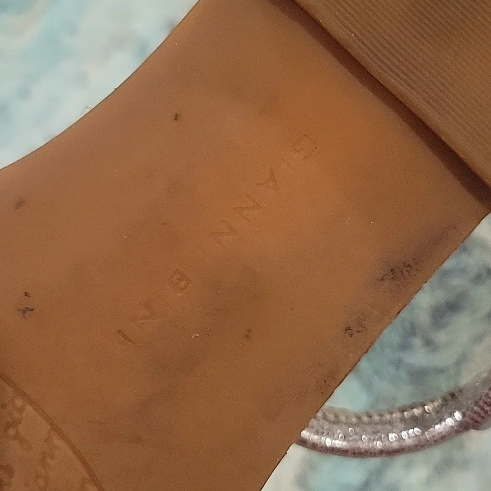 Gianni Bini silver knot sandels - Picture 2 of 3